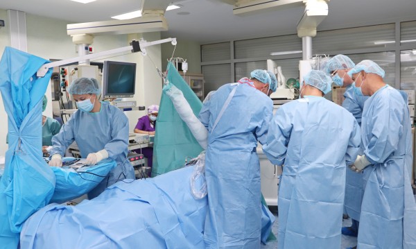 Лекар от частна болница в Бургас е заразен с коронавирус