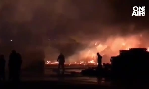 Двама леко пострадали след пожара край Кърналово