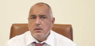 Борисов пита: Не можем ли да се пазим без заповед, в повече ли е демокрацията?