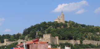 Тестват абитуриенти от търновско училище за COVID-19