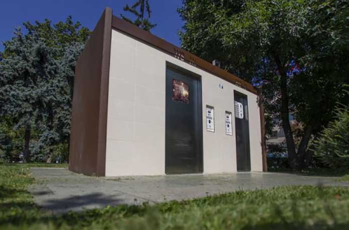 „Златните“ WC в София – по 300 000 лева, в „Кристал“ дори не работи