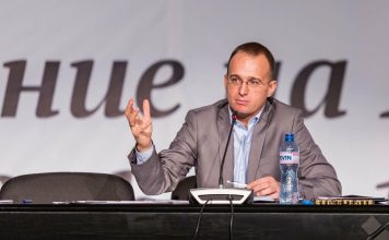 Симеон Славчев: Отхвърленото вето и промените в Изборния кодекс са опасност за демокрацията в България