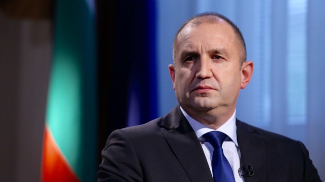 Радев: Всеки ден с това управление е пагубен за България, няма да местя изборите за по-късна дата