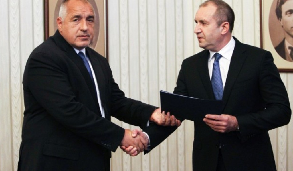 "Галъп": Радев с почти двойно по-висок рейтинг от Борисов