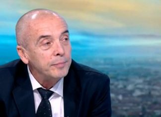 Мангъров: Който иска – нека се ваксинира, но да знае, че го прави на своя отговорност!