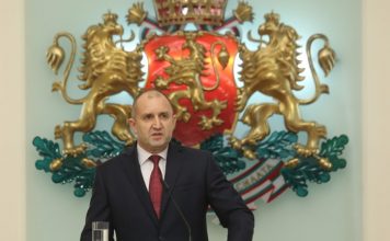 Радев призова за реакции след получени сигнали за дискриминация на българи в Северна Македония