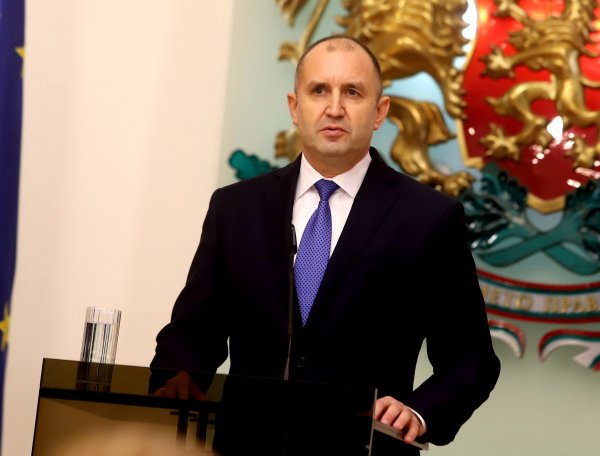 Радев започва консултации с партиите за състава на ЦИК