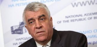 Гечев: Специализираният съд очевидно не работи, щом премиерът се разхожда на свобода