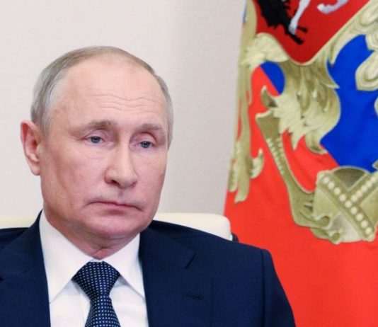 Путин: Русия ще „избие зъбите“ на всеки, който се опита да „отхапе“ от нея