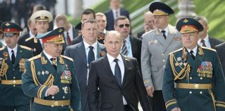 Путин: Русия ще продължи да защитава твърдо интересите си. Честит Ден на великата победа! НА ЖИВО