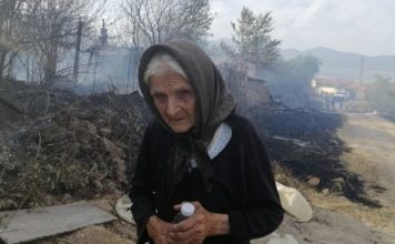 Готова да изгори, но не и да остави дома си: Героят от Старосел баба Мария