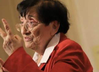 Мика Зайкова: Дебили да бяхме, нямаше да стигнем до трети избори! Кокошките ни се смеят!