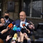 Радев бесен на кабинета за уволнението на кадри на служебното правителство
