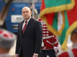 България остава без президент, защото Радев не иска да даде оръжия на Укрaйнa