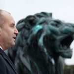 Българският народ: Българският президент изразява нашата воля, мисли и желания. Ние заставаме зад него!