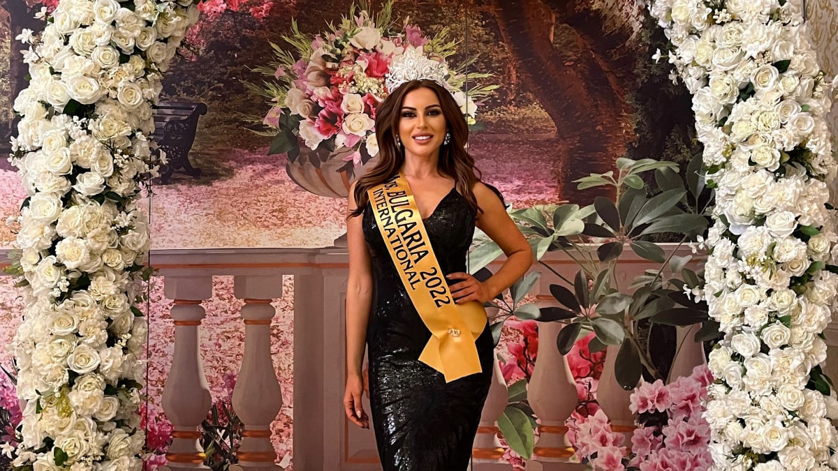 Пловдивчанка пребори 300 красавици и стана "Мисис България" 2022