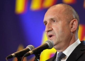 Журналистът Веселин Стойнев: Една партия на Радев ще “изсмуче” всички останали Журналистът Веселин Стойнев: Една партия на Радев ще “изсмуче” всички останали