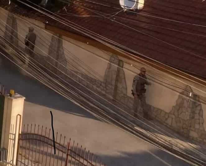 Радев разпорежда проверка дали снайперисти пазят къщата на Борисов в Банкя
