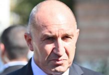 Радев: Да твърдиш, че няма да допуснеш скок на цените след влизането на еврото, не е просто невменяемост, а подигравка с хората