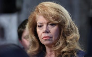 Йотова за предстоящите президентски избори: Предстои да помисля