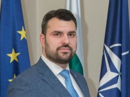 Георг Георгиев поздрави на английски Украйна от името на българския народ