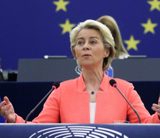 Урсула идва у нас в неделя, с Желязков ще посетят ВМЗ-Сопот, стотици българи се канят да я „посрещнат подобаващо“