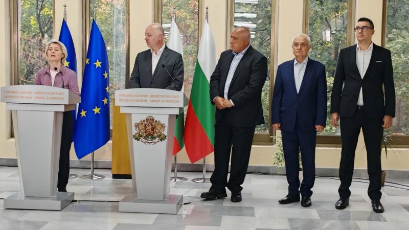 Урсула: България е осигурила 1/3 от оръжията за Украйна. Благодарим ви! Путин е хищник и няма да спре