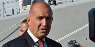 Радев за бития полицейски шеф в Русе: Разпад на държавността
