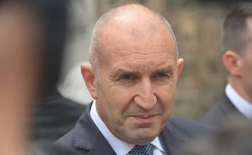 Прессекретарят на Радев: БНТ игнорира президента в централната си емисия, за разлика от други партийни лидери. Това не е плурализъм