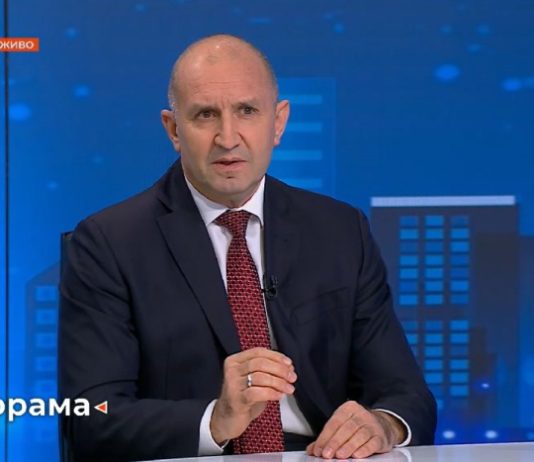 За втори път Радев отговори чий е Крим, попитан бе и за Гренландия