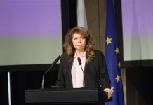 Йотова с остра реакция към Гюров: Не бях информирана за споразумението с Украйна, неадекватно е, няма нищо за интересите на България Йотова с остра реакция към Гюров: Не бях информирана за споразумението с Украйна, неадекватно е, няма нищо за интересите на България