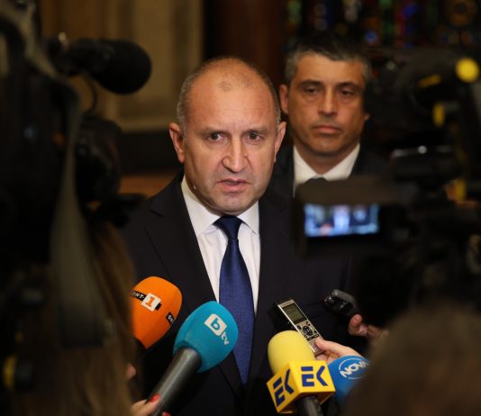 Радев за Васил Терзиев: Човек, който предава родителите си, ще предаде и родината си