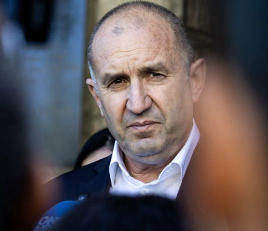 Радев каза кога да очакваме нов бюджет и се оплака: Ситуацията е изключително тежка, пари в хазната няма, всичко е изхарчено Радев каза кога да очакваме нов бюджет и се оплака: Ситуацията е изключително тежка, пари в хазната няма, всичко е изхарчено