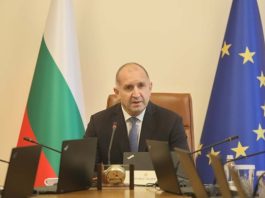 Радев: Пенсиите няма да се намаляват, няма да купуваме ракети за 1 млрд. и майчинството няма да се реже. Сменяме Спецов